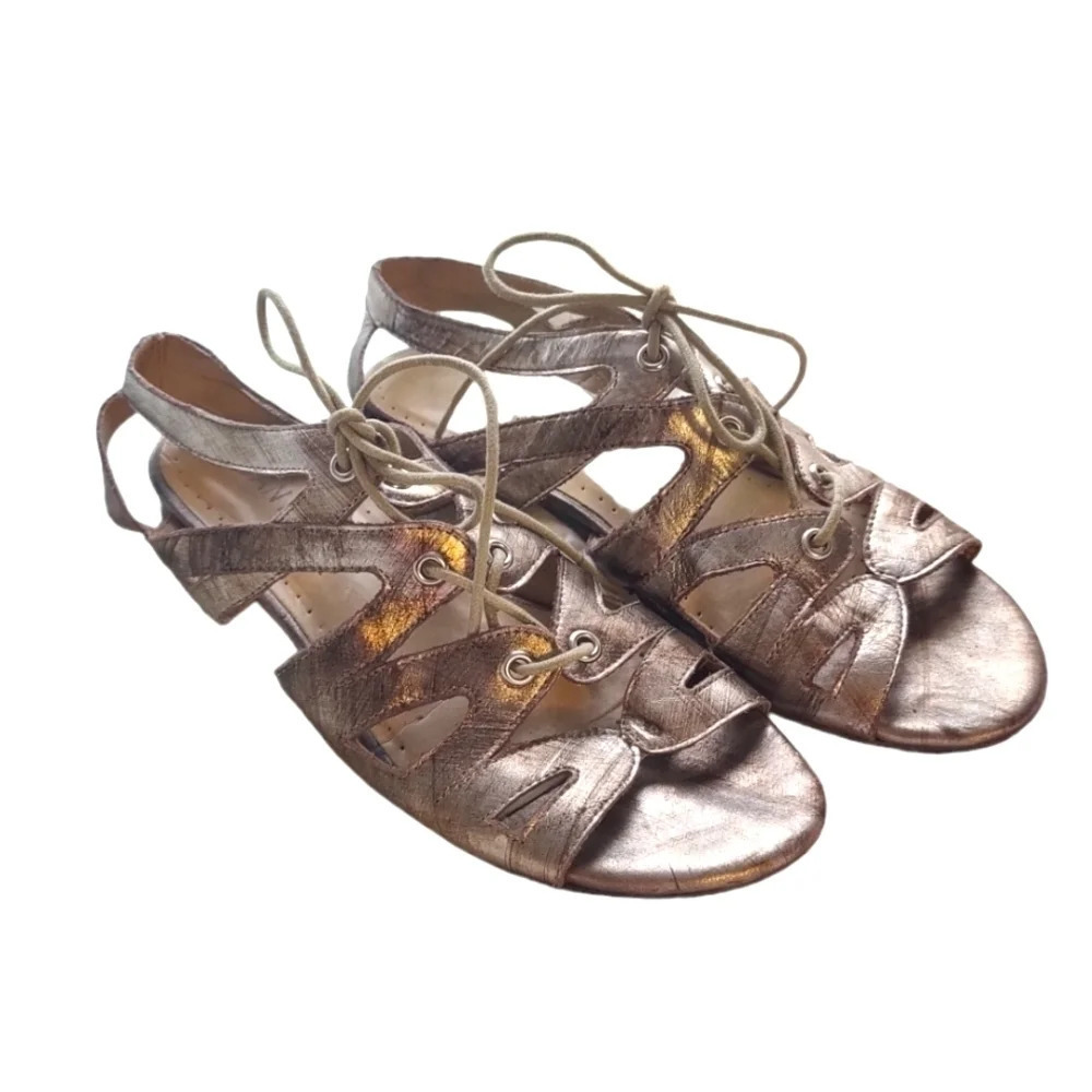 Vaneli Metallic Gladiator Sandals EUC ❤️ - Picture 12 of 13